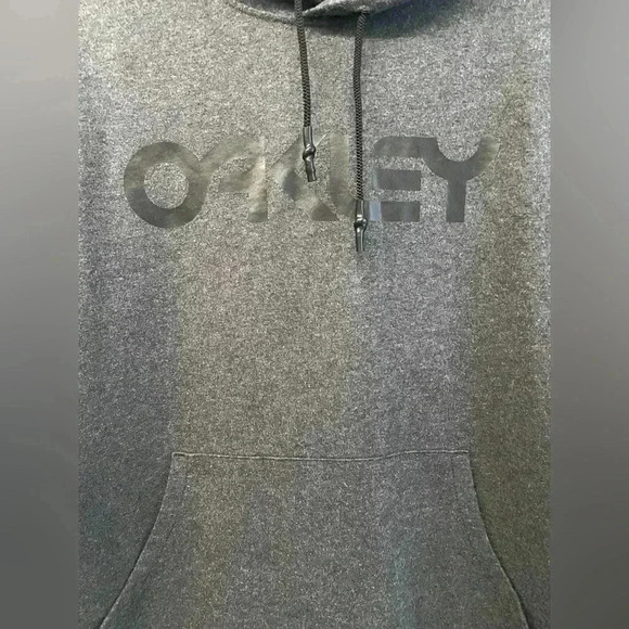 Men’s dark gray Oakley Pull over - Picture 7 of 8